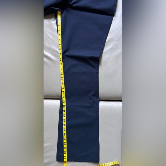 Old Navy High rise pixie flare pants - Picture 5 of 9